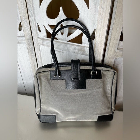 GUCCI Authentic Woven Top Handle Satchel Leather Accent Logo Clasp Career Bag - Picture 2 of 13